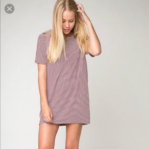 BRANDY MELVILLE Oversized Luana Top